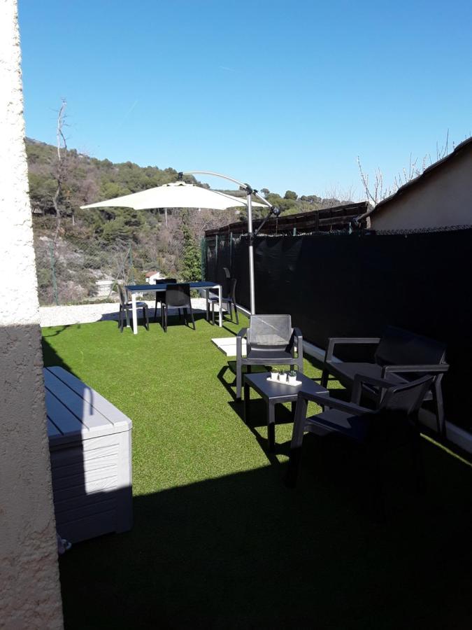 F1 Avec Un Espace Jardin Apartment Gattières Exterior foto